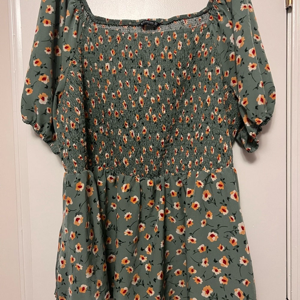 BloomChic Green Floral Smocked Blouse